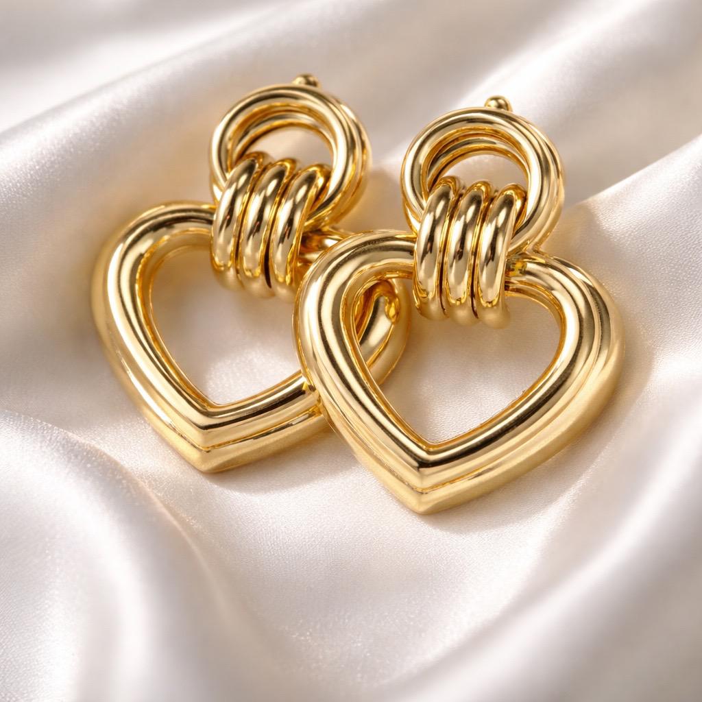 S. Steel Heart Knot