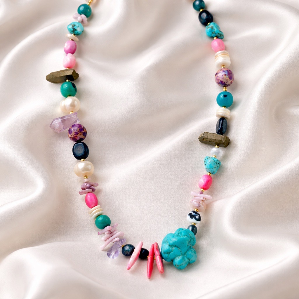 Navalon & Dante Jain Necklace