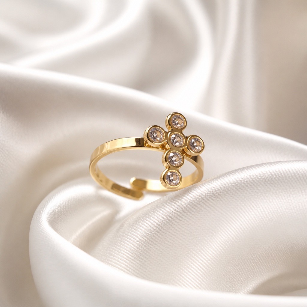 Evia ring